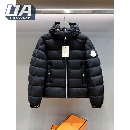 Moncler 20SS Down Jacket MC330197