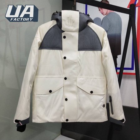 Moncler Down Jacket MC330185