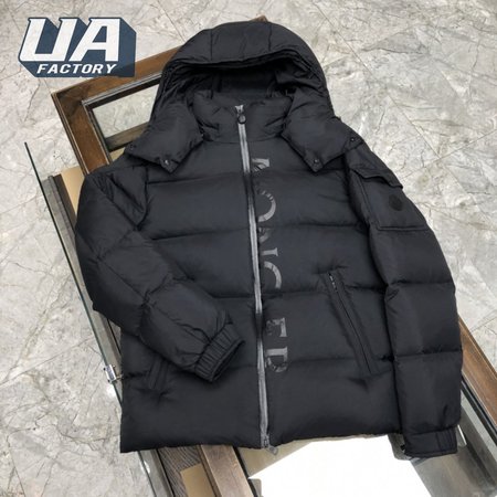 Moncler Down Jacket MC330194